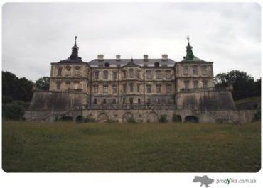 Подгорецкий замок находится в Бродовском районе Львовщины