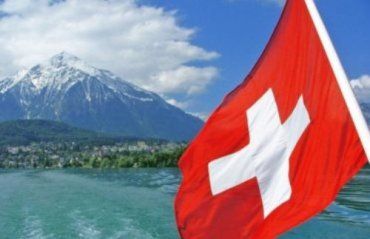 Швейцарии деньги уголовника не нужны, - их вернут народу