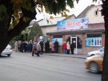 В Ужгороде магазинам «Зина» разрешили круглосуточный режим