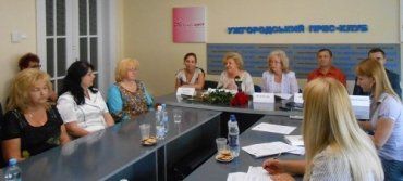 В Ужгородському прес-клубі відзначали День бухгалтера