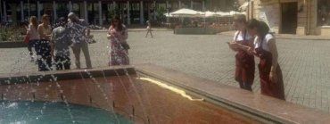 У фонтані неподалік від центру Одеси туристи помітили пітона