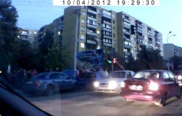 В Ужгороде на улице Минайской "Шкода" врезалась в "Ланос"