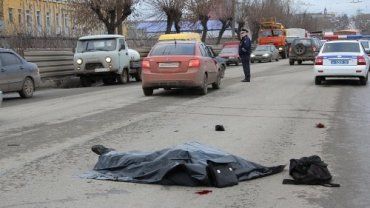 Лихач на черном "Мерсе" сбил в Ужгороде пешехода насмерть