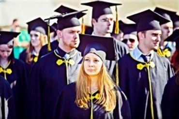Венгрия в ближайшем будущем примет на обучение 100 украинских студентов