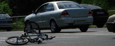 Около Кинчеша легковой автомобиль «Ауди» сбил велосипедиста насмерть