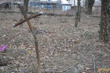 Впрочем еще совсем недавно кладбище в Ужгороде вообще было похоже на чащу