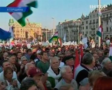 56-годовщину восстания против советского режима отмечали в Венгрии протестами