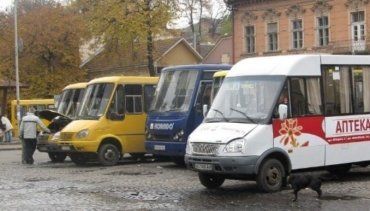 В Ужгороде трухлявые маршрутки не могут обеспечить пассажирские перевозки
