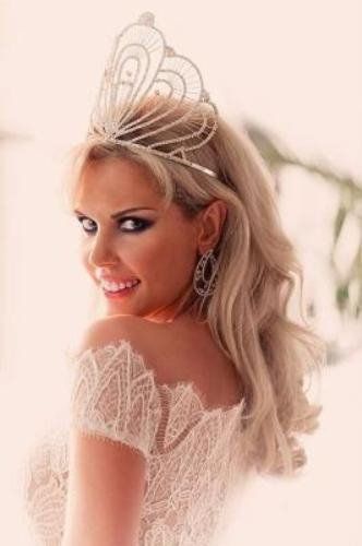 32-летняя Аня Щапова из Одессы выиграла конкурс красоты "Миссис Глобал-12"