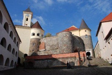 Мукачевский замок Паланок - ценнейший памятник Закарпатья