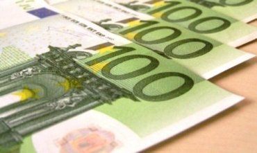 По прогнозам экспертов, евро скоро упадет ниже 10 гривен