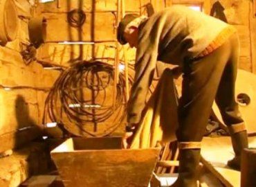 В Закарпатье водяная мельница пока работает, хотя стала историческим памятником