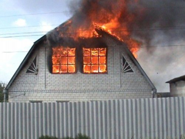 В Береговском районе едва не сгорел жилой дом пенсионера