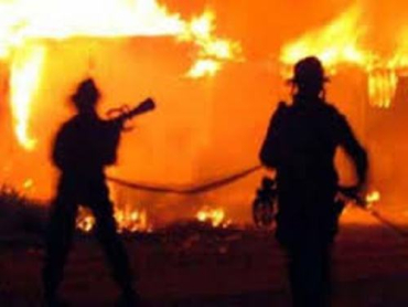 В селе Сторожница во время пожара едва не сгорела женщина