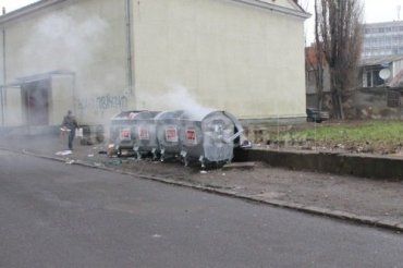 В Ужгороде новые мусорные контейнеры АВЕ уже поджигают