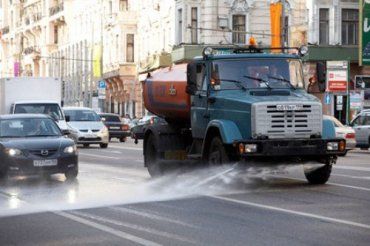 В Ужгороде будут поливать и улицы, как в советские времена