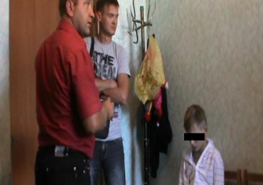 В Мукачевском районе парень в школе ограбил девочку