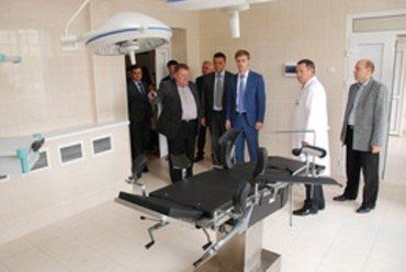 В. Лунченко осмотрел строительство хирургического отделения