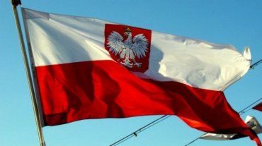 Польша получила в 50 раз больше заявок от украинцев о предоставлении убежища