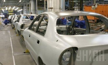 Производство автомобилей в Украине продолжает падать, один "Еврокар" держится