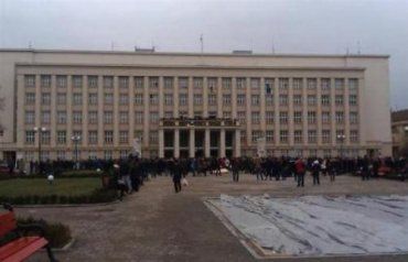 В Ужгороде официально начался провластный митинг
