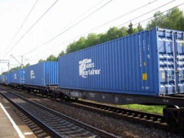 Укрзализныця развивает перевозки контейнерными поездами