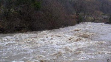 Уровень воды в реках Закарпатья поднимется до трех метров