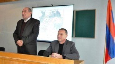 В УжНУ проходит семинар "Армения и мир, взгляд из XXI века"