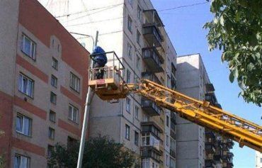 150 новых опор уличного освещения установят внутри кварталов Ужгорода