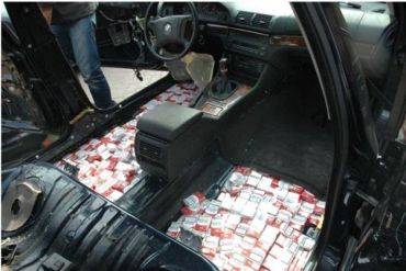 Чаще всего сигаретную контрабанду находят в полостях автотранспорта