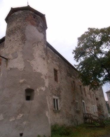 Замок Сент-Миклош принял сказочников со всего Закарпатья