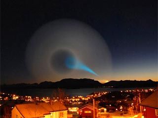 В небе Норвегии появилась светящаяся спираль