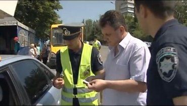 В Ужгороде ловят таксистов, которые не платят налоги в казну
