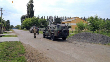 Спецоперация силовиков в Бобовище под Мукачево пока продолжается
