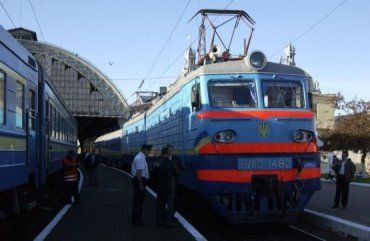 Летом изменится расписание поездов Одесса-Ужгород и Киев-Рахов