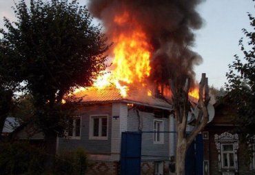 В Закарпатье пожарные ликвидировали пожар в жилом доме