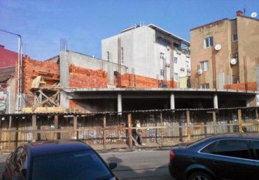 В Ужгороде на улице Капушанской весьма активно продолжаются строительные работы