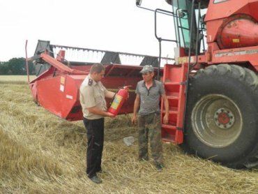 На Закарпатье продолжается сезон сбора зерновых