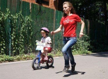 В Ужгороде на "Дивогонке" дети ездили, а взрослые - бегали...
