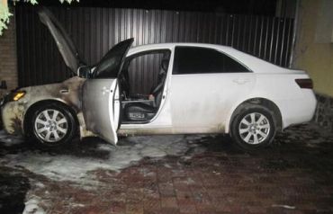 В Мукачево автомобиль Toyota Camry как загорелся, так и погас