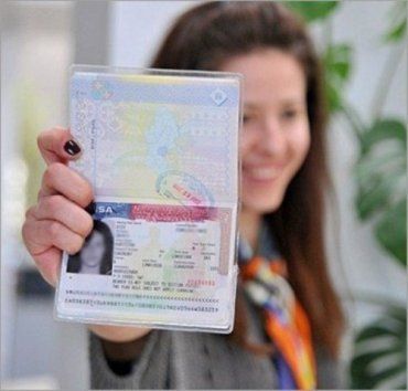США выдало первую визу до 10 лет коренному жителю Крыма