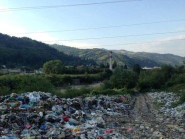 Центр Европы из живописного уголка превратился в мусорную свалку