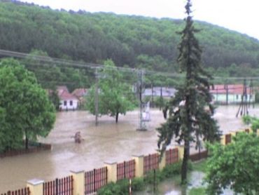 В Венгрии из-за ливней резко вырос уровень воды в реках