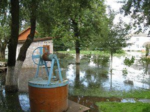 Вода в подтопленных районах Закарпатья опасная для здоровья