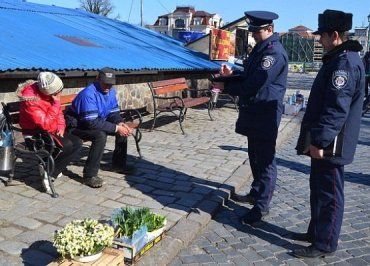 В Ужгороде милиция ищет незаконных продавцов ранних цветов