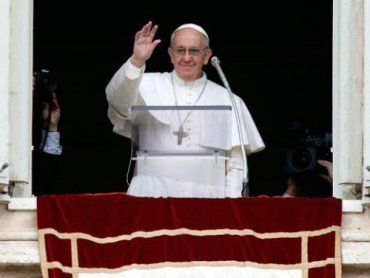 Папа Римский Франциск обратился к верующим в Ватикане