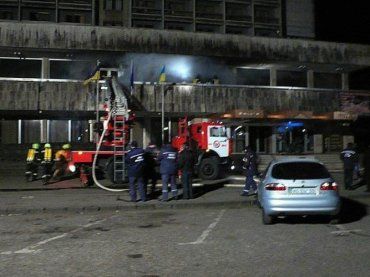Пожар в помещении ресторана отеля "Интурист-Закарпатье" вызвал переполох