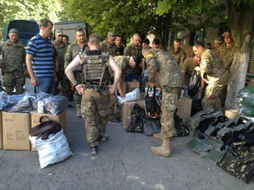 Помощь бойцам в зону АТО идет со всех районов Закарпатья