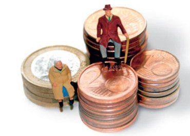 Закарпатским пенсионерам повысят пенсии на 32 гривны, но не ранее 2015 года