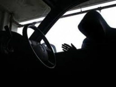 Женщина пожаловалась в милицию: ее обокрал водитель такси